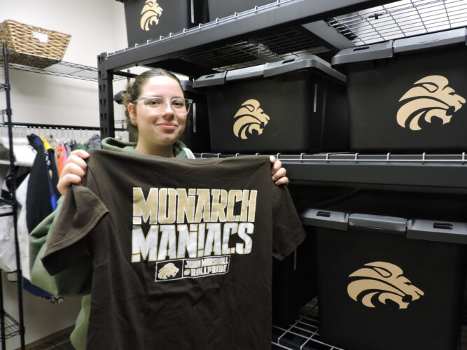 'Monarch Style Exchange' Helps John Marshall Students Feel Like Royalty